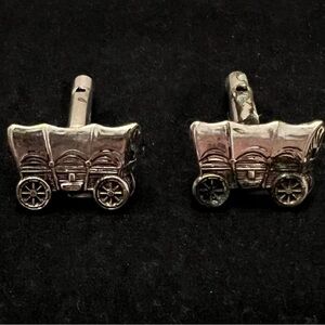 Covered Wagon Cufflinks in Silver Tone